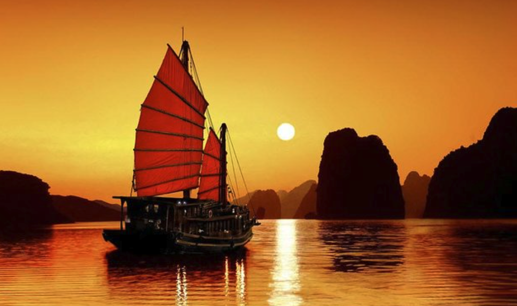 Croisière avec nuitée et repas dans la Baie d'Halong